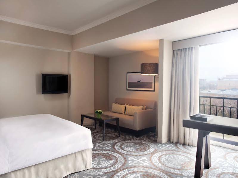 Hotel Hyatt Regency Biszkek Zewnętrze zdjęcie