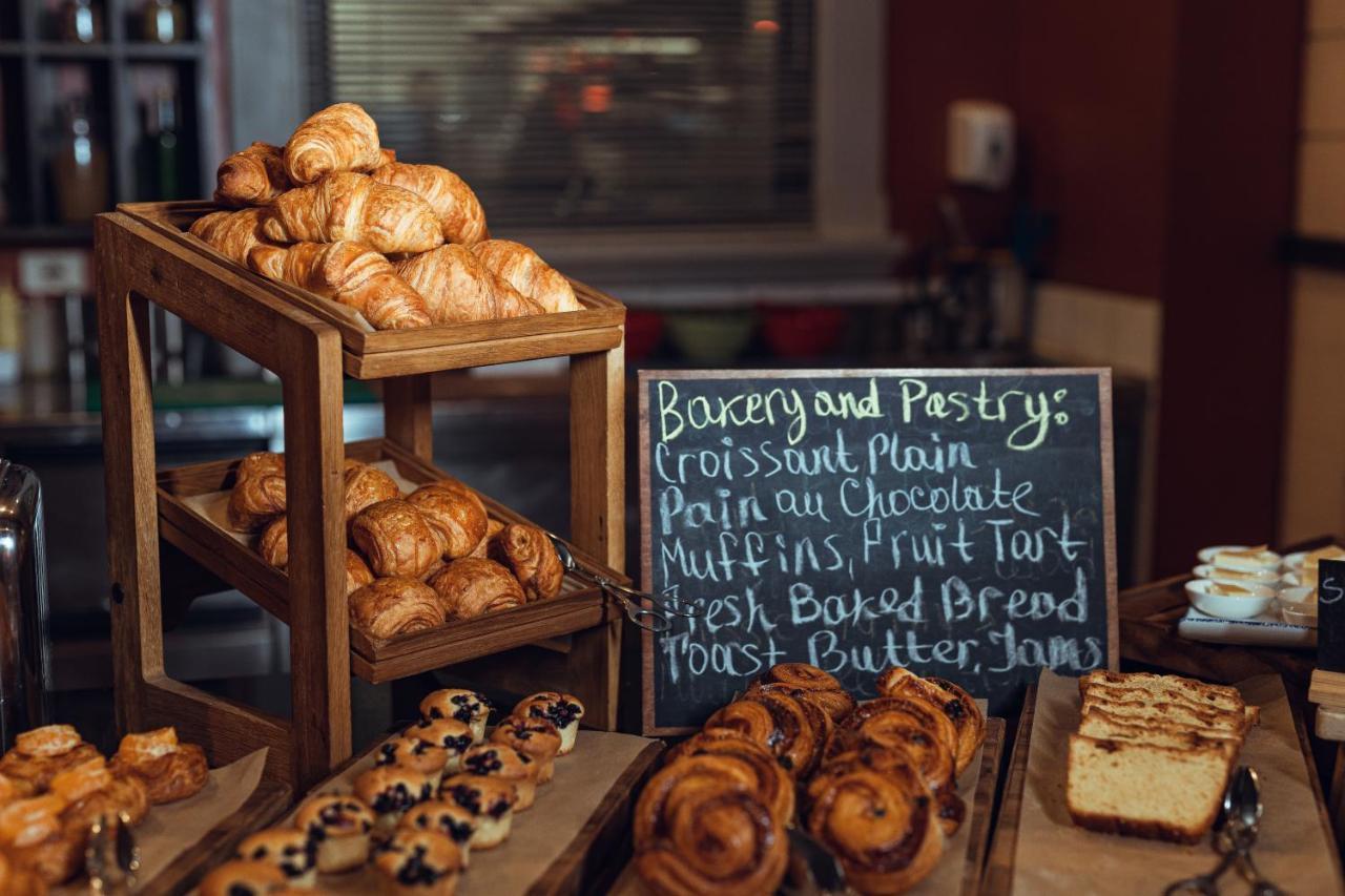 Hotel Hyatt Regency Biszkek Zewnętrze zdjęcie