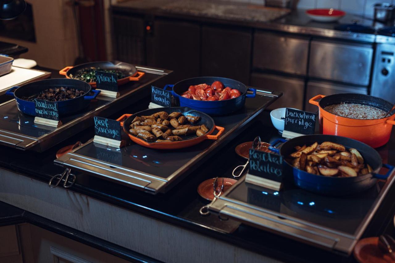 Hotel Hyatt Regency Biszkek Zewnętrze zdjęcie